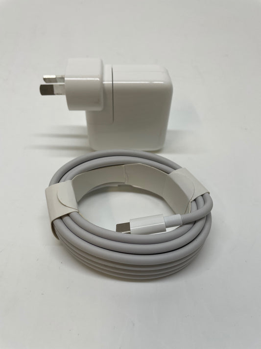 30W USB-C Charger & Lead