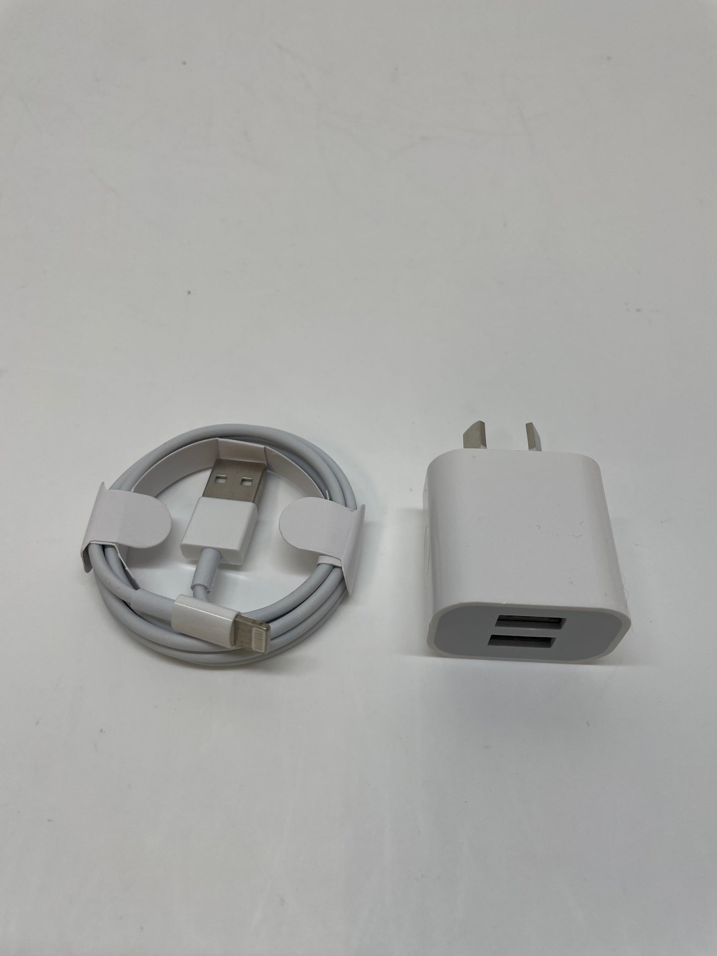 USB Double Plug & Lightning Lead